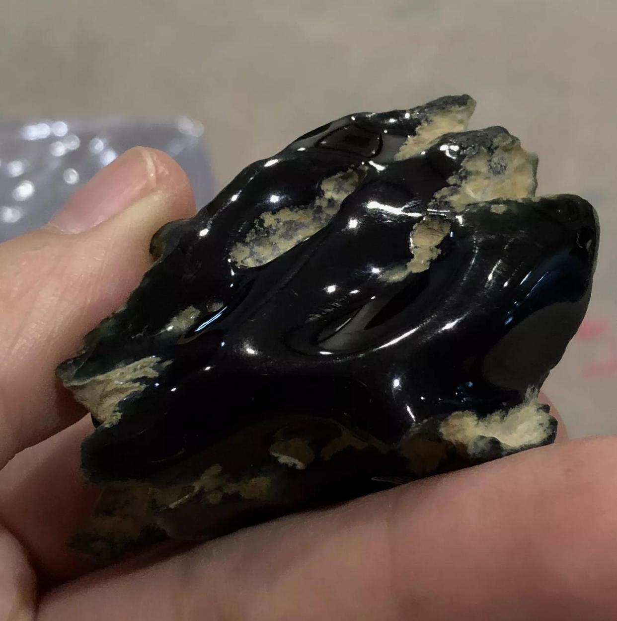 极品墨翠翡翠原石