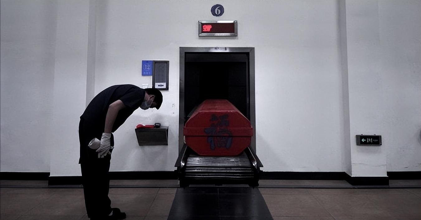 火葬场任何尸体都都敢烧,但有一种却敬而远之,给再多钱也不火化