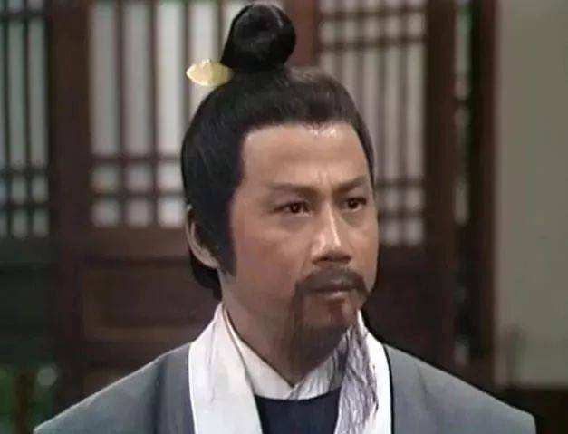 剑上能发出半尺剑芒,剑神卓不凡放到射雕三部曲中是什么水平?