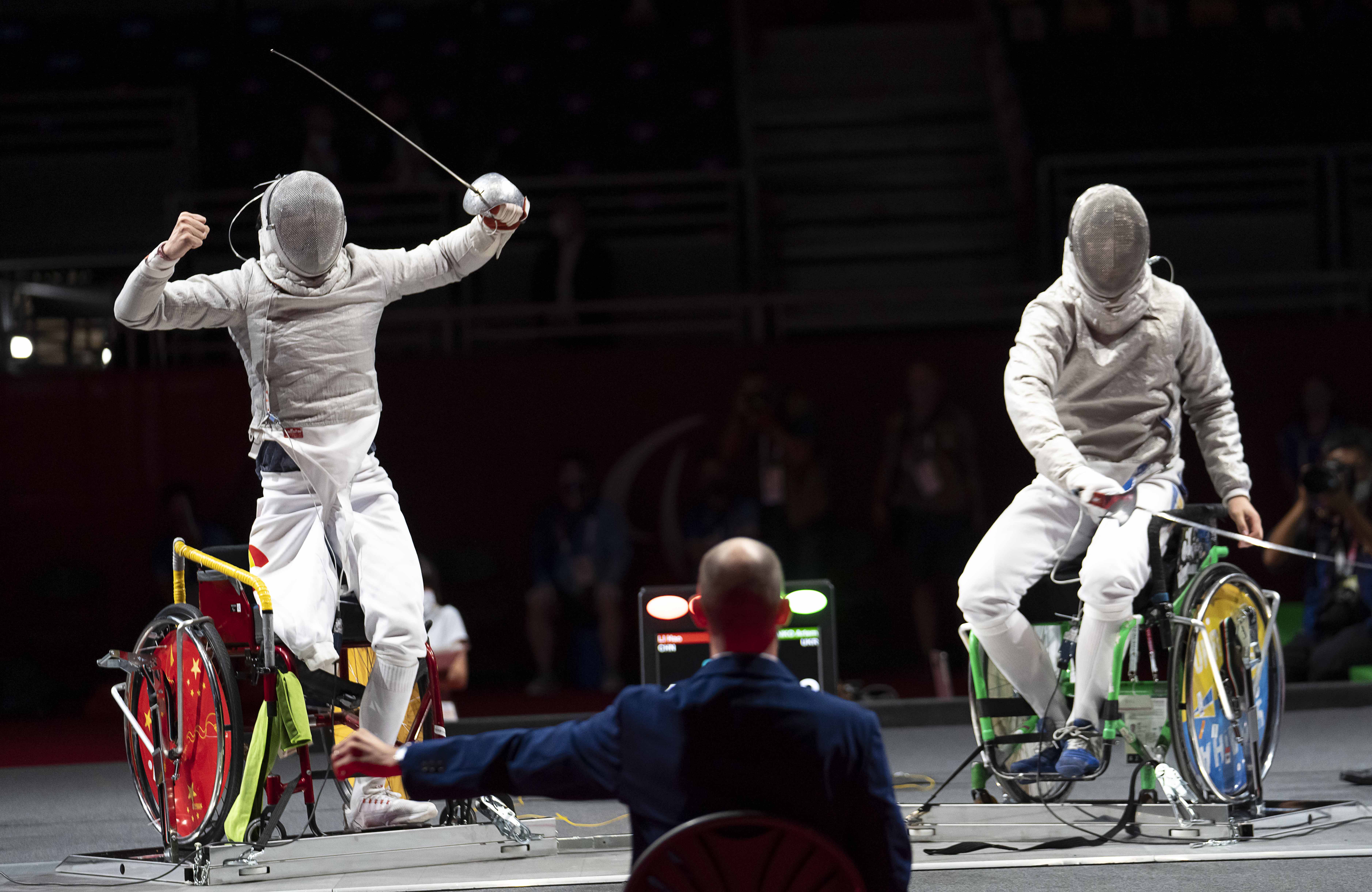 轮椅击剑——李豪为中国体育代表团夺得首金