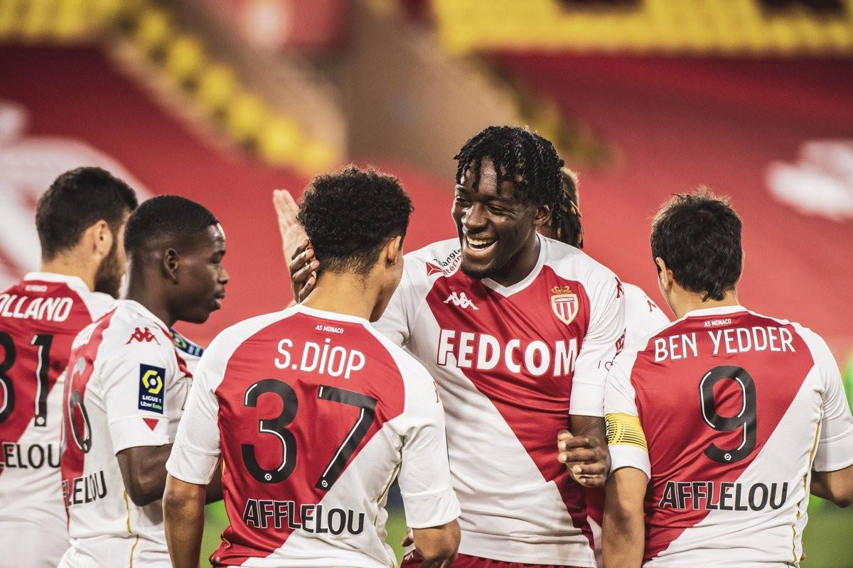 法国杯 南特vs摩纳哥 轻松擒下米兰德比 南特有望掀翻法甲豪门