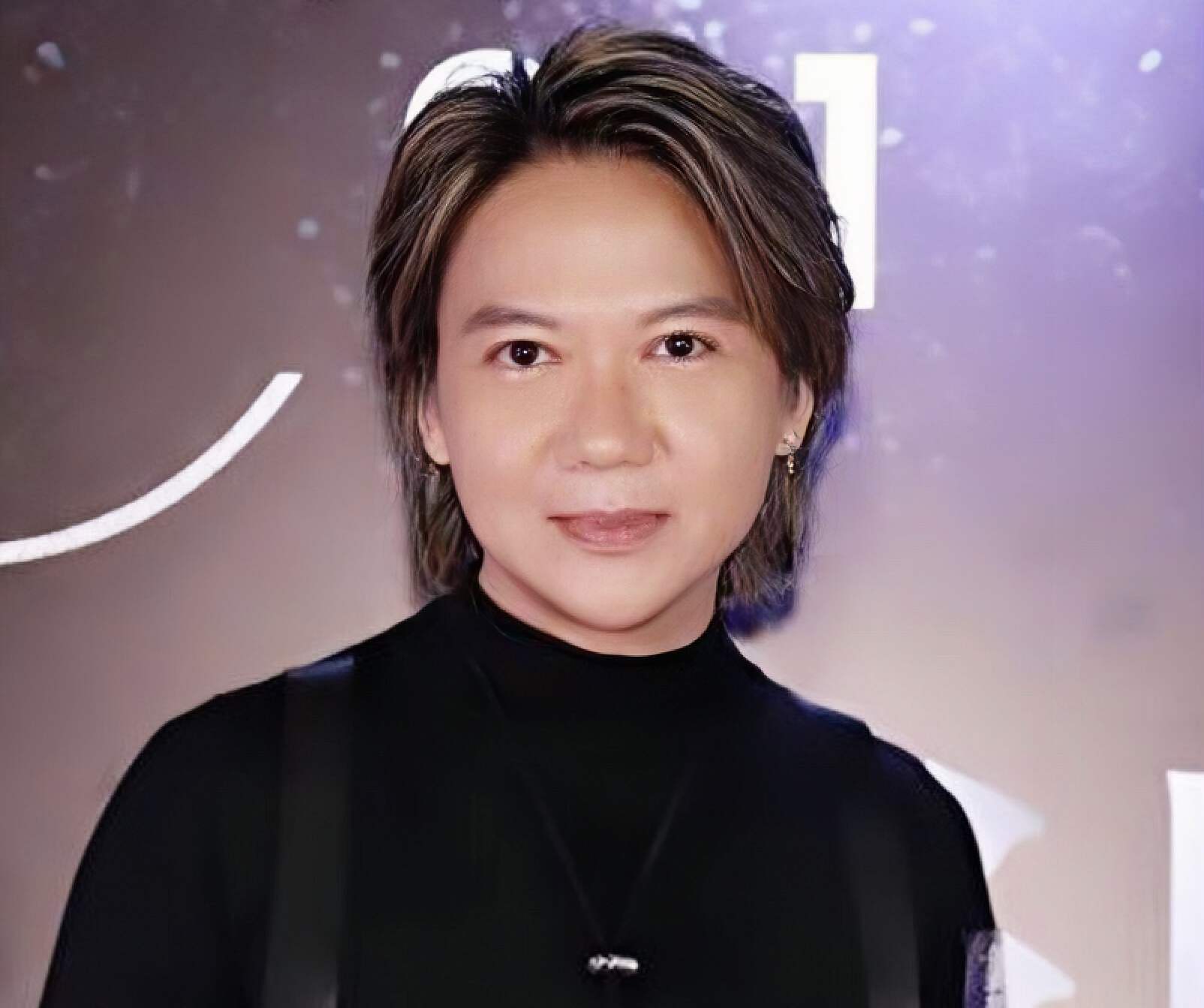 香港男星吴国敬与女友分手!对方消费高,恋爱17年仍未存够老婆本