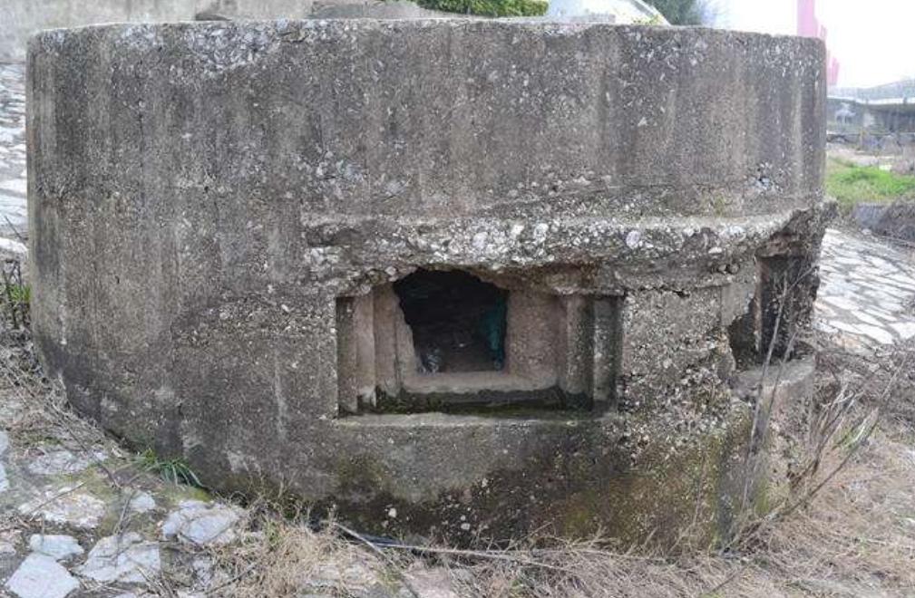 敌军在松山建立了坚固阵地,并放狂言:想要攻下松山至少需要三年