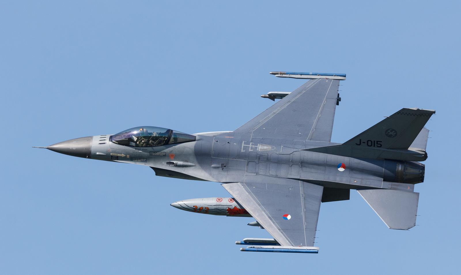 f-16图片