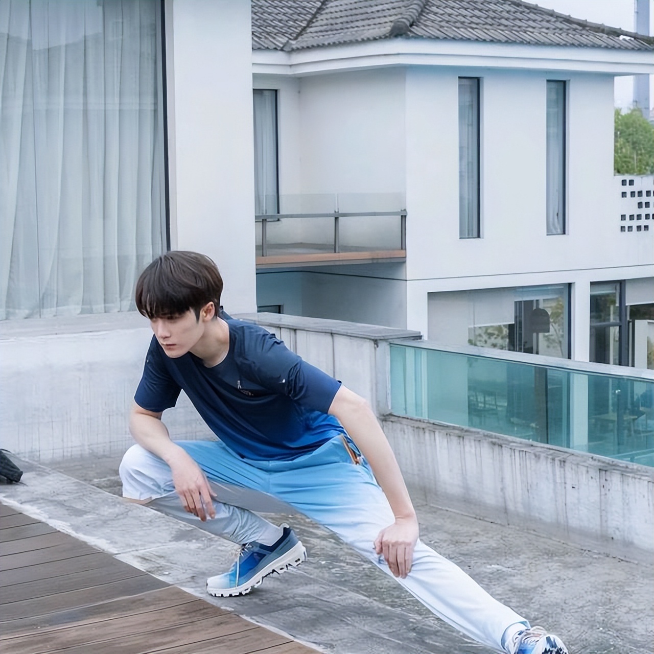 32岁檀健次的"豪宅"火了,装饰温馨,没有一丝俗气,真让人羡慕