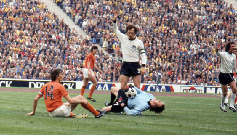 凯撒大帝征服绿茵,全能战神所向披靡!