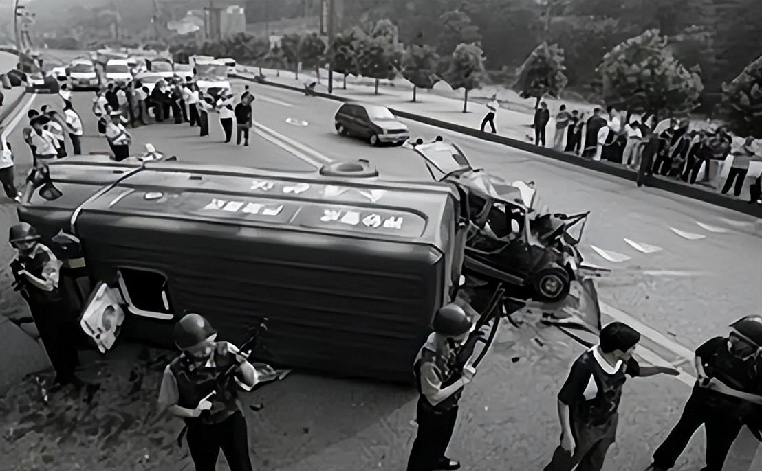 纪实:安徽悍匪雷国民:杀23人抢500万却不花,判死刑称捐献遗体