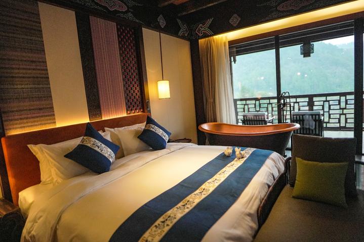 去遵义旅游你不得不知的地方,烟波浩渺如仙境,世外桃源乌江寨