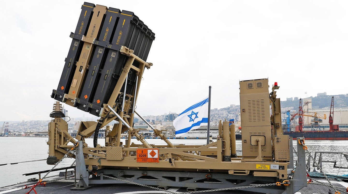 以色列铁穹上舰,俄罗斯道尔下海,25年前我军榴弹炮加农炮也上过