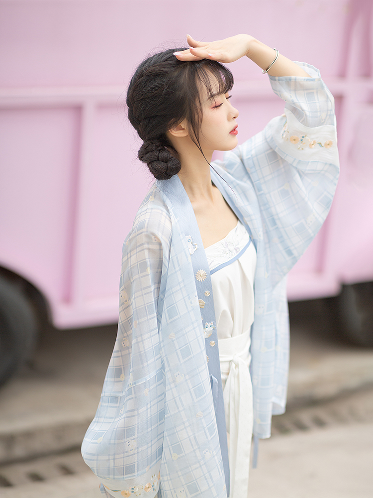 谁说学校不能穿汉服?这些汉服简约又日常,很适合学生穿