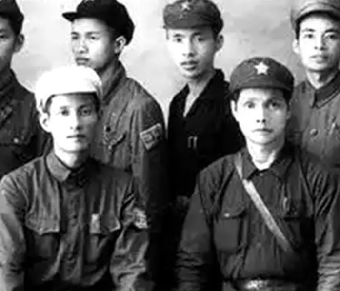 魏金水:曾担任福建省长,1959年被撤职,后来找到了毛金花