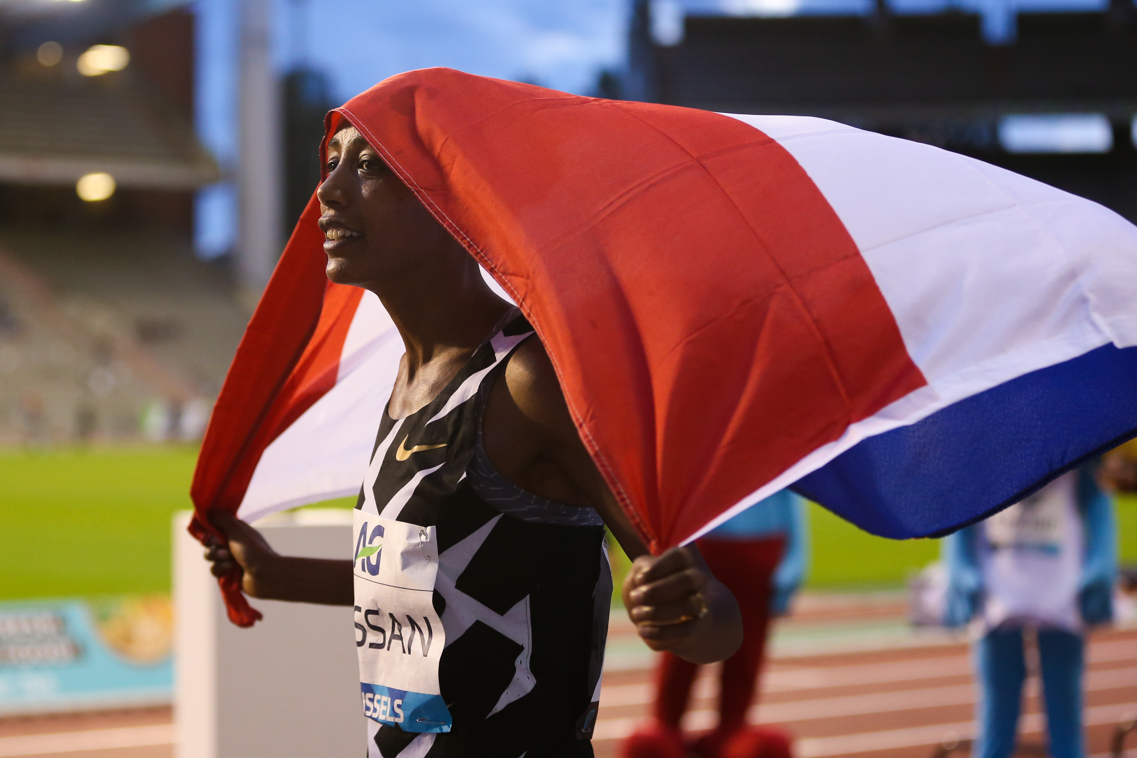 田径——钻石联赛布鲁塞尔站:荷兰选手哈桑打破女子一小时跑世界纪录