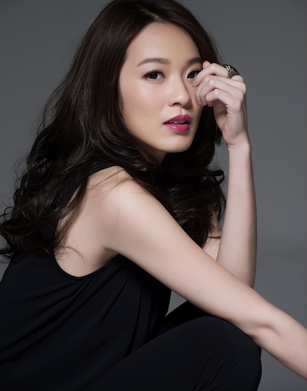 坚持底线!蔡洁自曝曾被出价邀做"女友",拒绝潜规则只靠自己