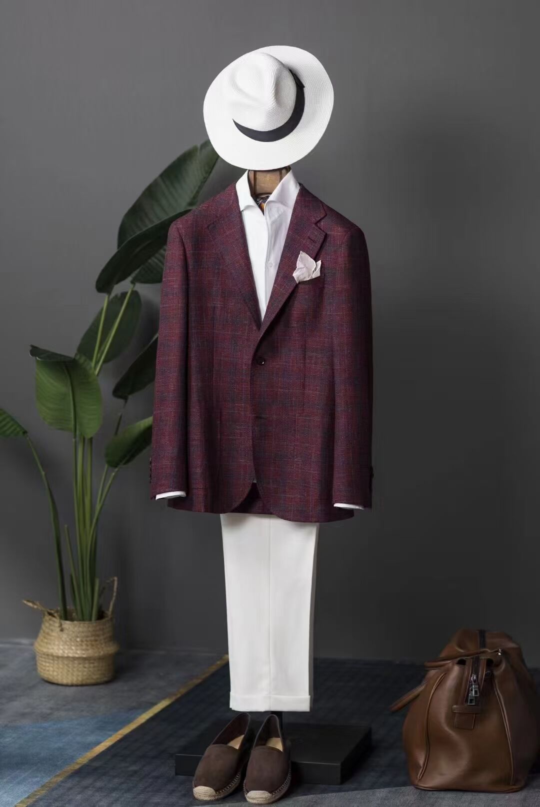 红都为何来安徽团购定制市场,红都来安徽带来什么好处?