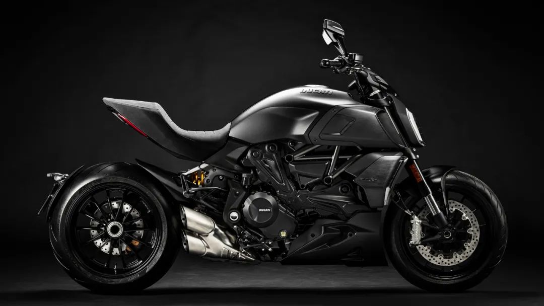 全新杜卡迪diavel 1260 s "black and steel"