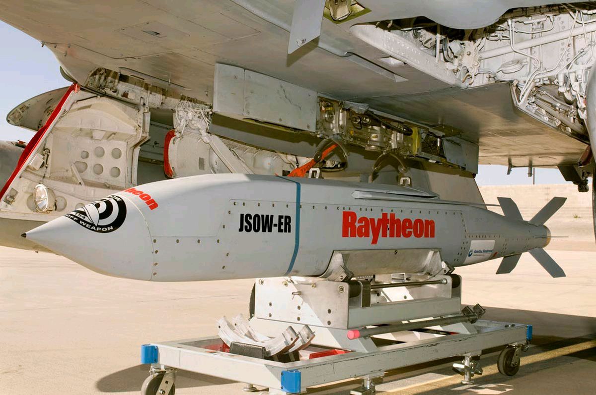 agm-158隐身导弹,gps制导射程926公里,号称最恐怖的空中幽灵