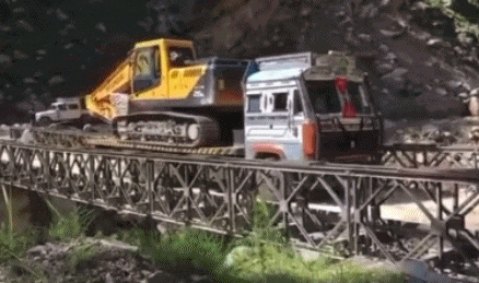 推荐中印边境附近桥梁塌了，切断7000名居民和印士兵粮食供应路线