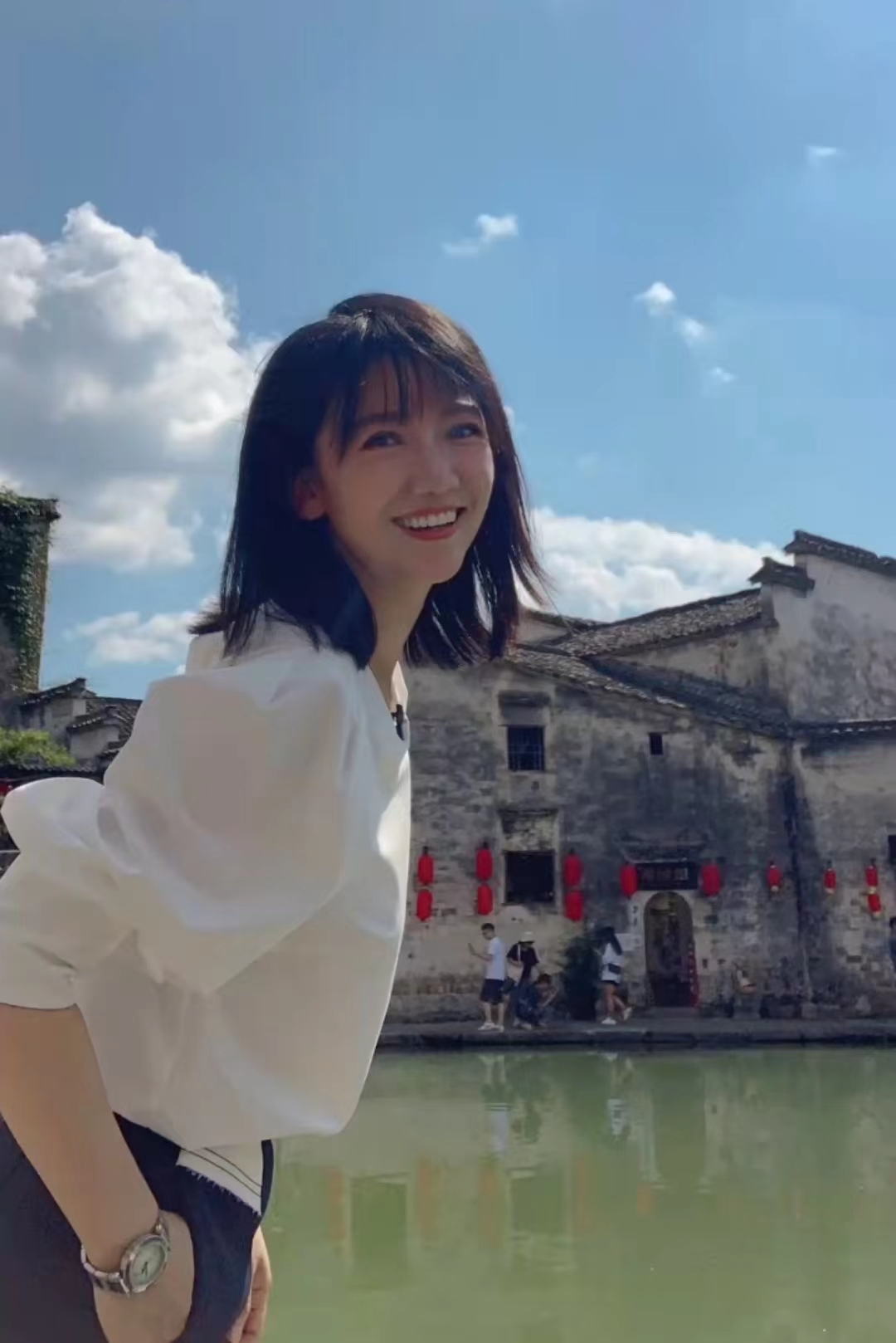 安徽台美女主持亚群喜得千金,40岁高龄生女,老公身份至今成谜