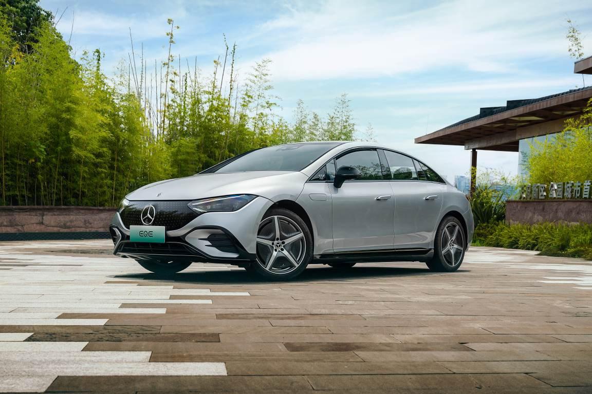 奔驰豪华电动车eqe eq3宣布调价,最高调价23万元
