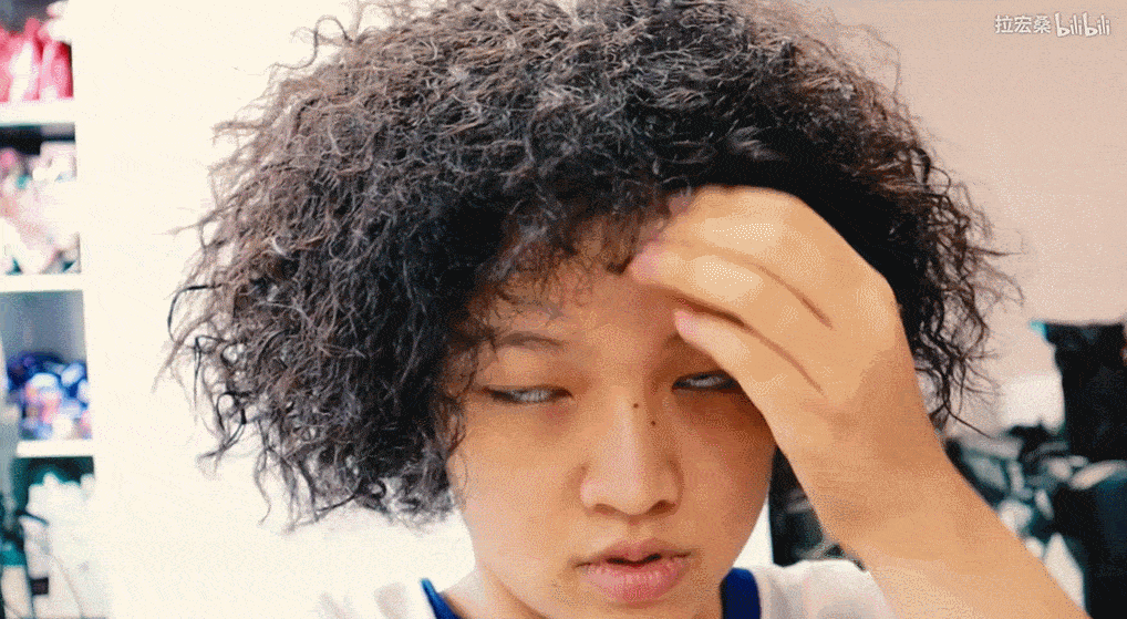 沙雕剧照进现实?b站00后搞笑博主,在上海当上了楼长