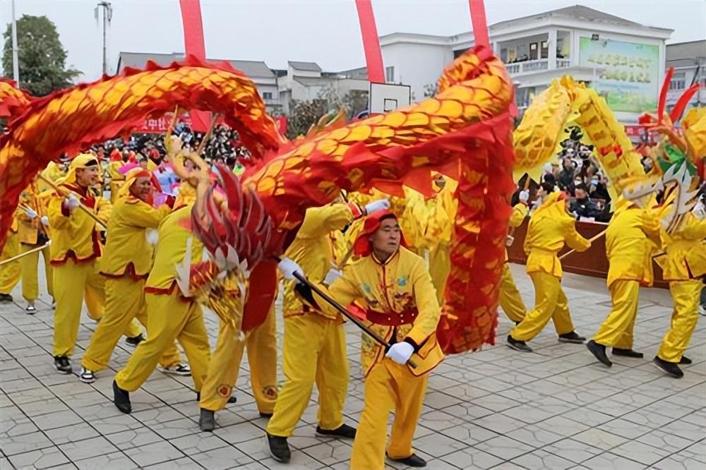 汉中特色民俗社火表演精彩纷呈