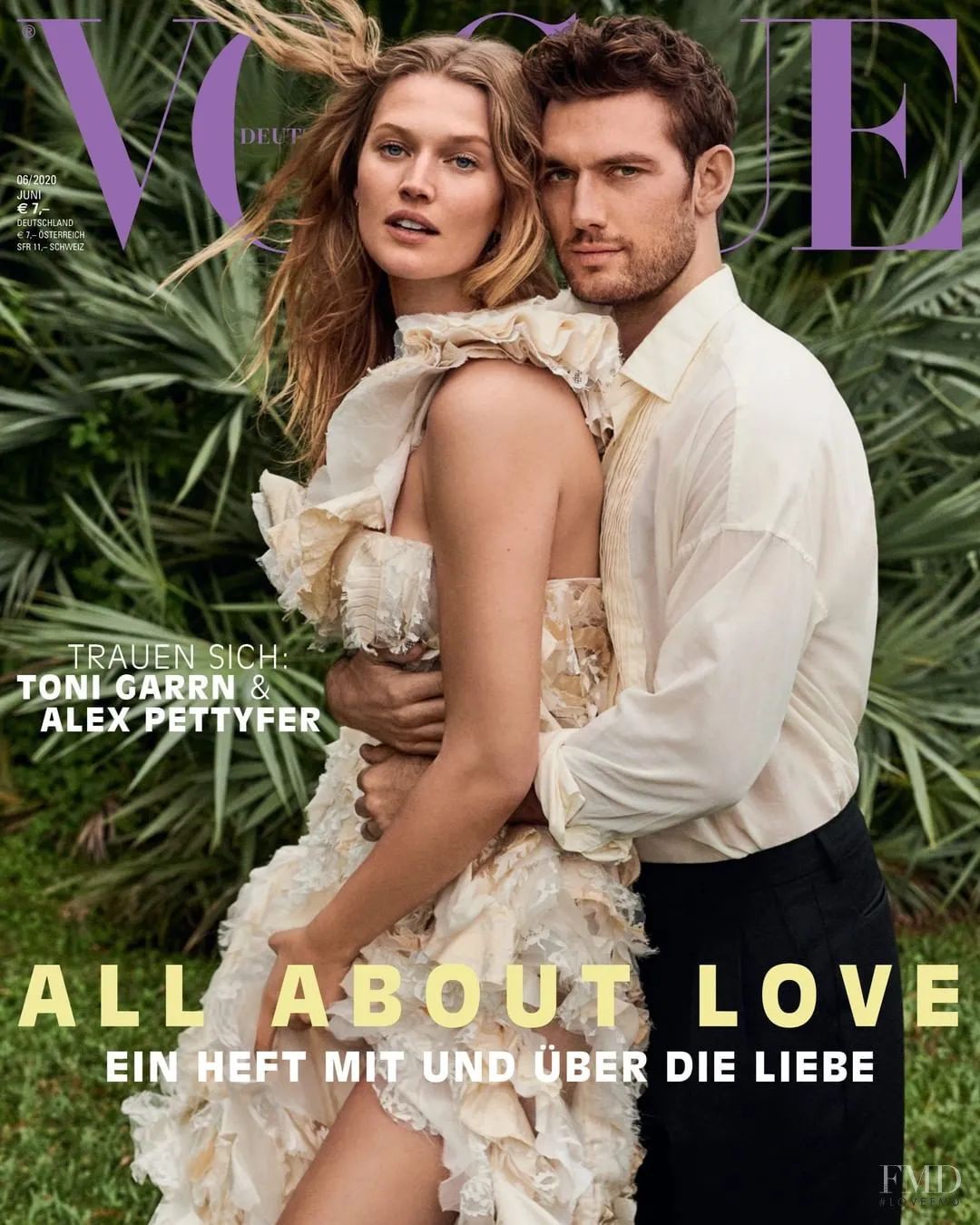 英国演员亚历克斯·帕蒂弗结婚了,妻子是维密超模