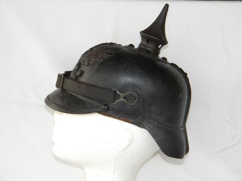 一战时期,德国士兵的头盔普遍都带尖铁吗?