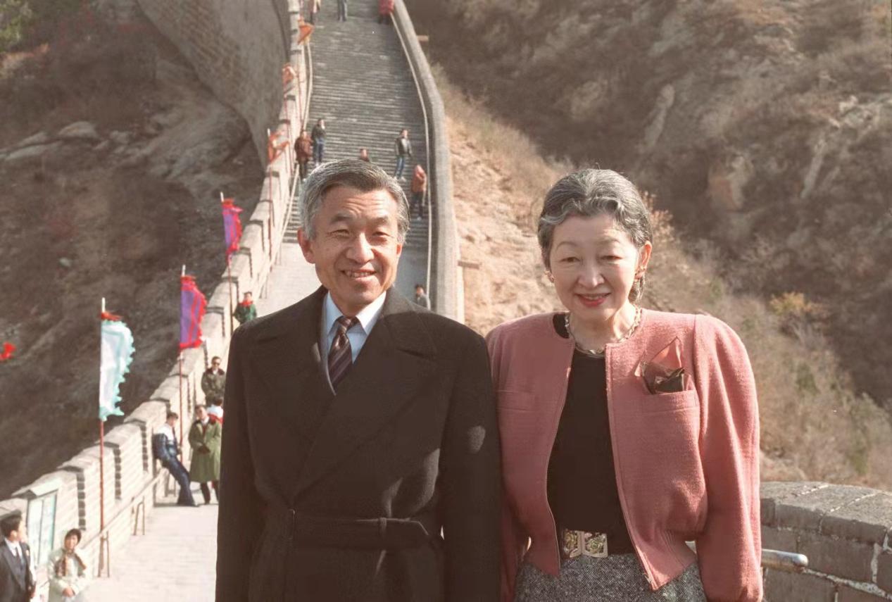 日本天皇访华,我们准备了国宴款待,日方要求把大闸蟹撤掉,为何
