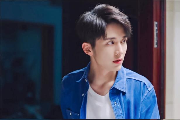 以家人之名:小橙子对贺子秋一见钟情,天天黏着,凌霄幸灾乐祸