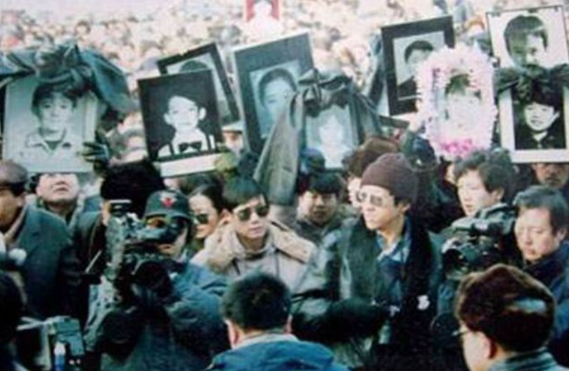 1994年克拉玛依友谊馆大火:325人丧生火海,市领导被判四年半