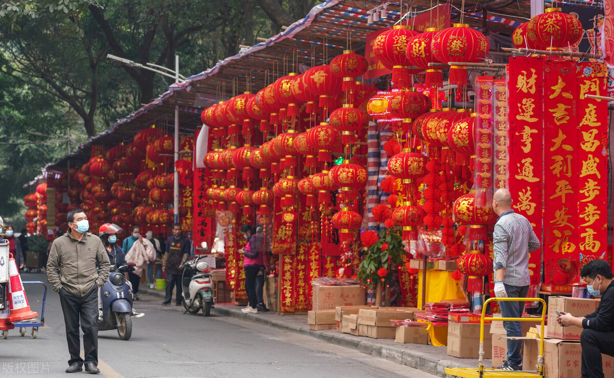 大红色灯笼年货一条街图片