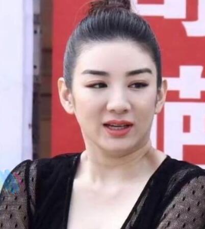 11位变胖的女星个个脸圆脖子粗,贾玲早年让人意外,陈红是真美人