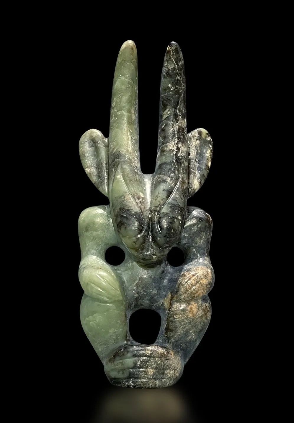 红山文化时期的玉神人