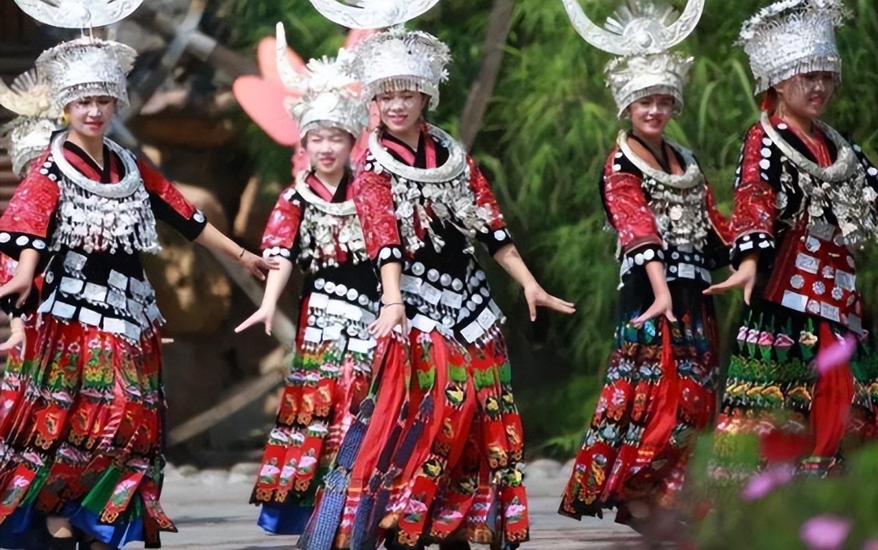 民族名片苗族一个传唱飞歌的古老民族