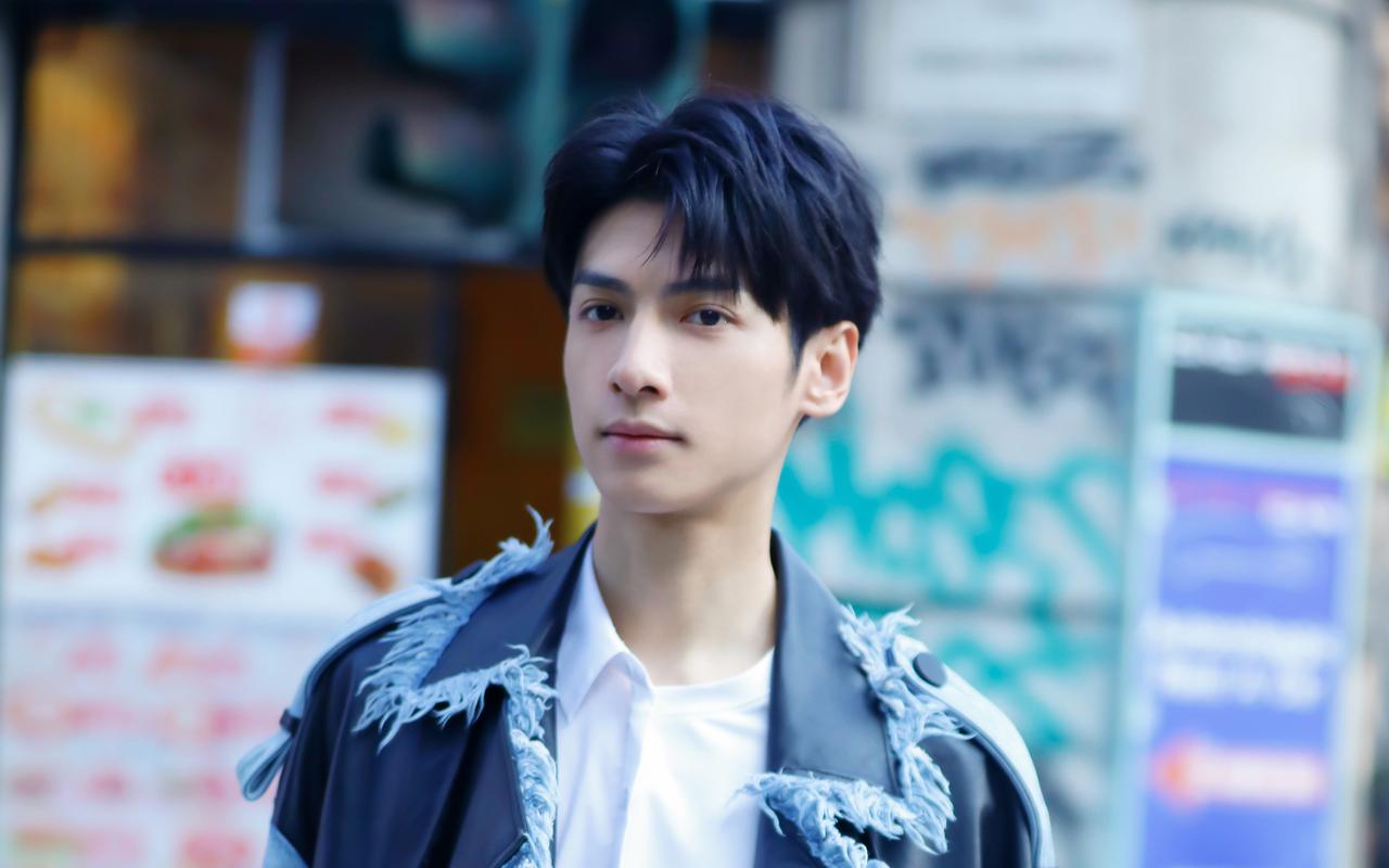 娱乐点评:肖战,赵丽颖,罗云熙,金晨,赵露思,徐梦洁