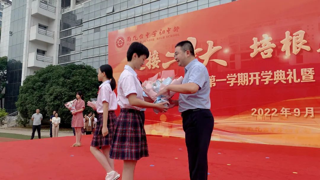 雨花台中学初中部照片图片