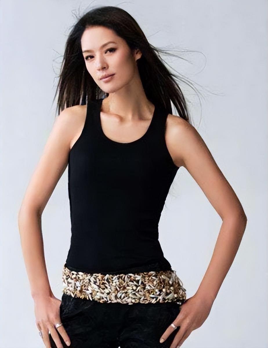 离婚17年风流导演郎昆得了脑膜瘤马艳丽却成10亿富婆