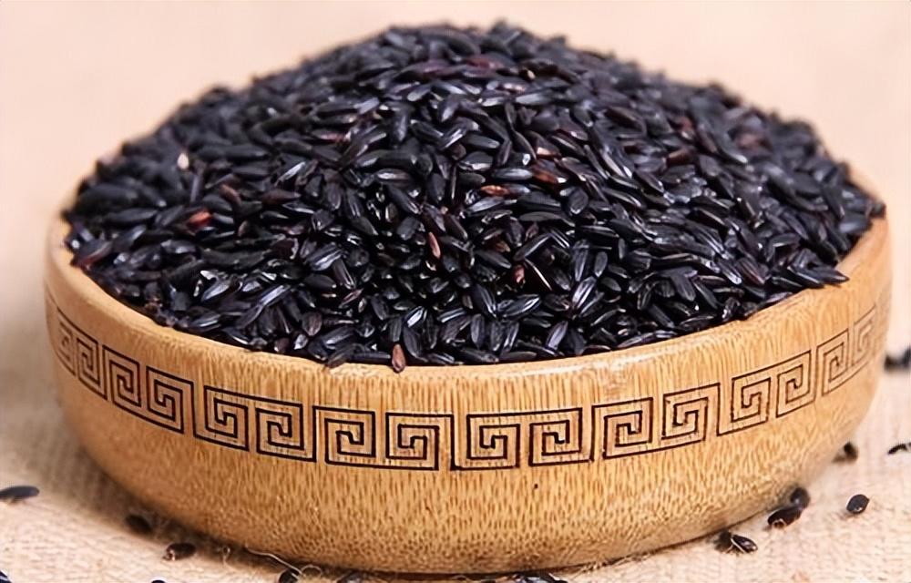 黑米和黑糯米,有何不同?哪个更适合你的口味?