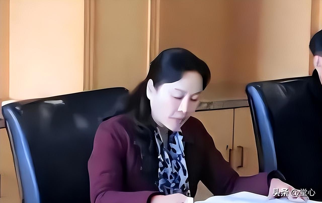 纪实:云南"翘臀"行长曹艳丽:养60男人敛财1.5亿,日夜享受