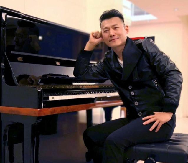 《一虎一席谈》的胡一虎,他比你想象的还要厉害