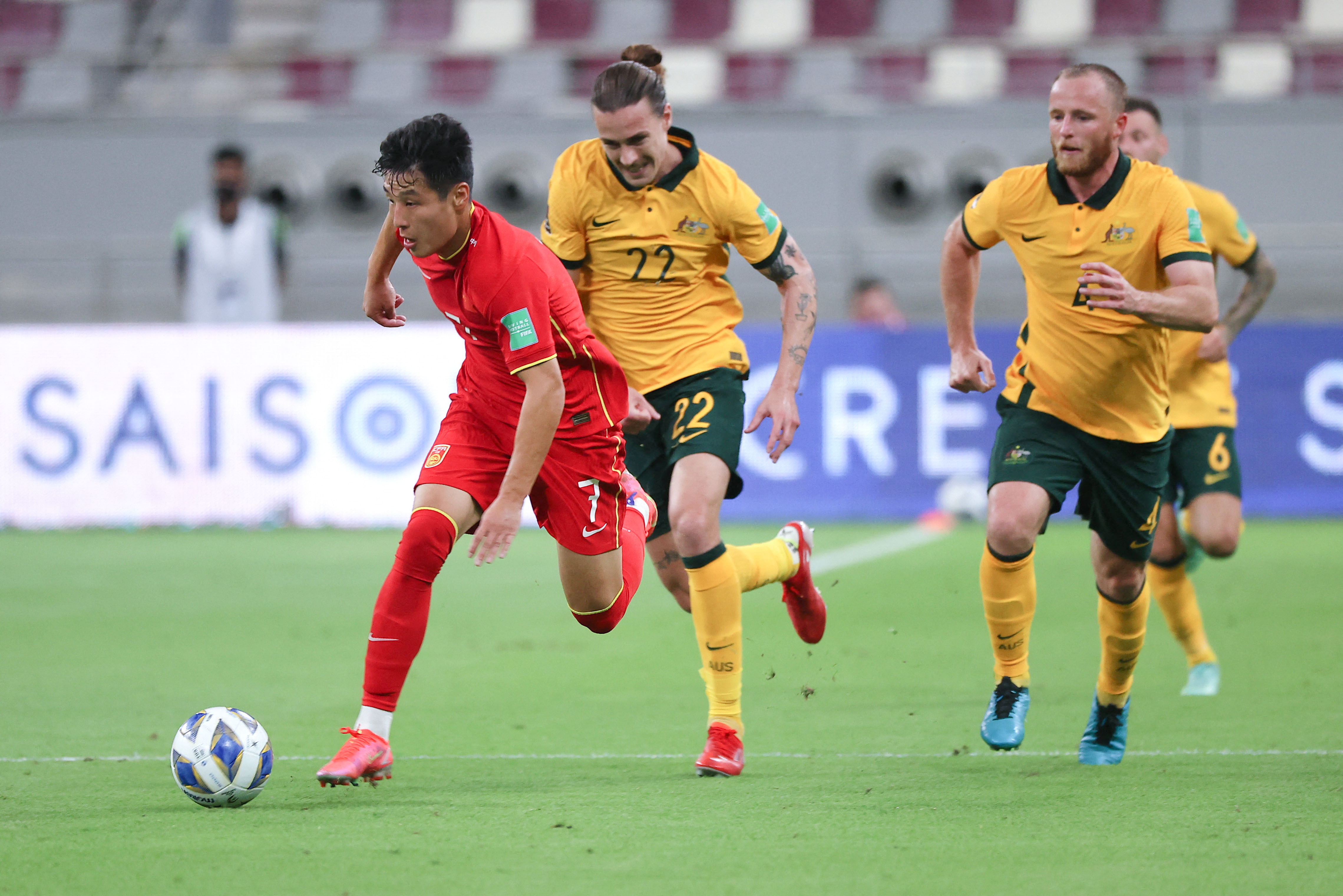 足球——世预赛亚洲区12强赛:中国队负于澳大利亚队(2)