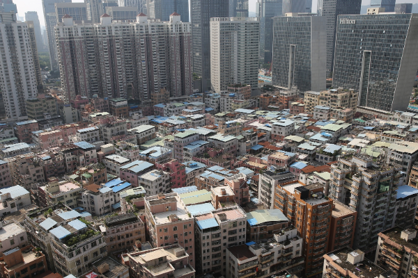 佛山"最无奈"城中村,周围是繁华高楼,拆迁"遥遥无期"