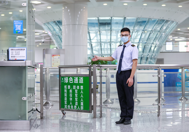 高考期间，宁波地铁为考生开辟免费乘坐地铁绿色通道