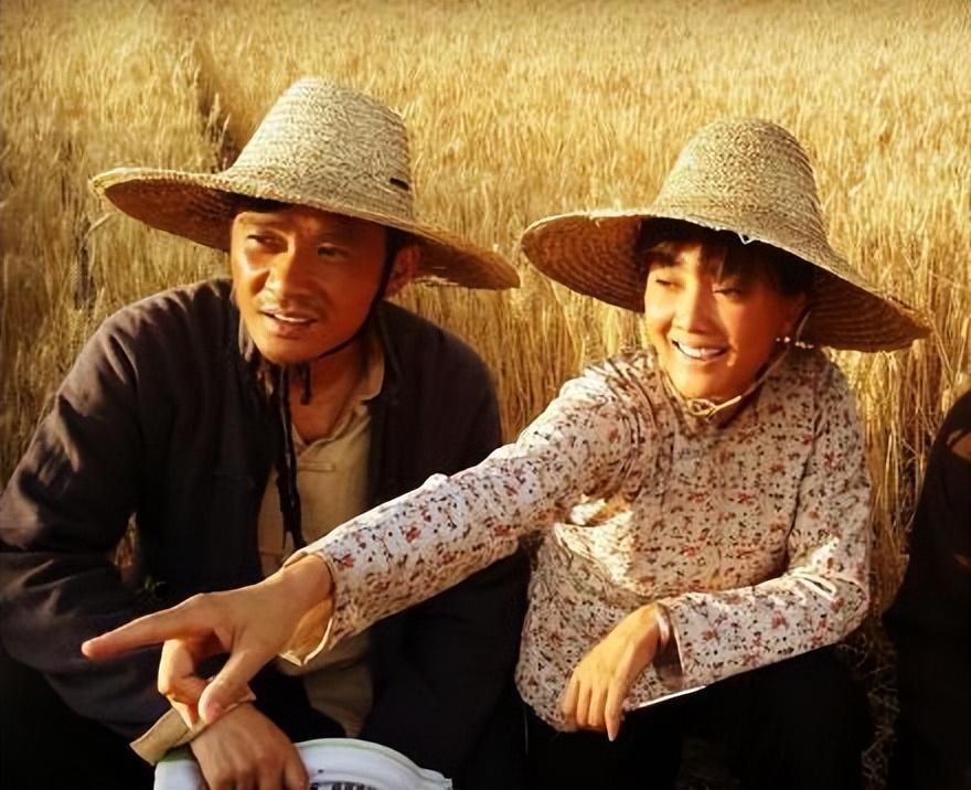 52岁"消失"娱乐圈的任帅,为何非娶妻子小红不可?