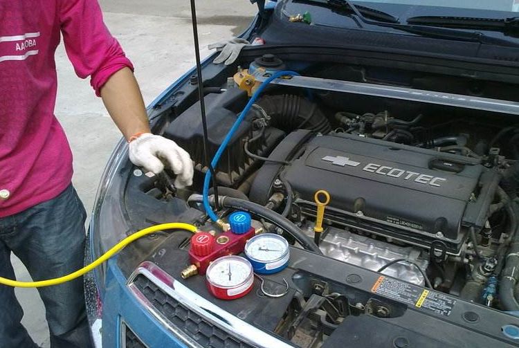 汽车空调五年了需要加氟吗?