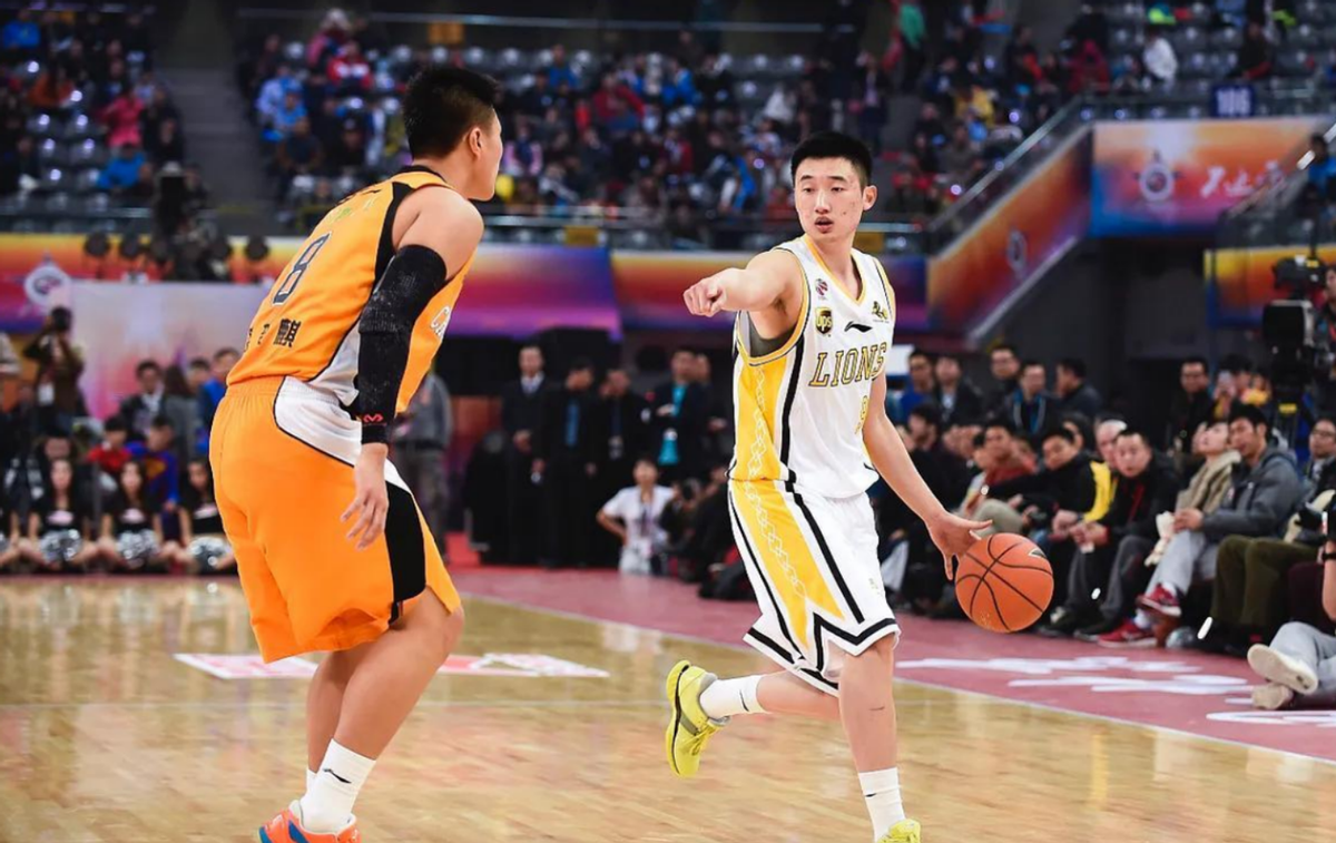 广东队消息曝莫里斯或将加盟神射手完成签约锋线猛将被提拔