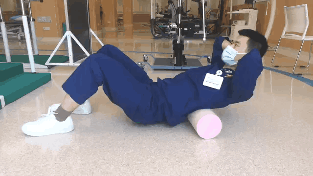 康复小妙招|久坐引起的腰部疼痛康复训练方法