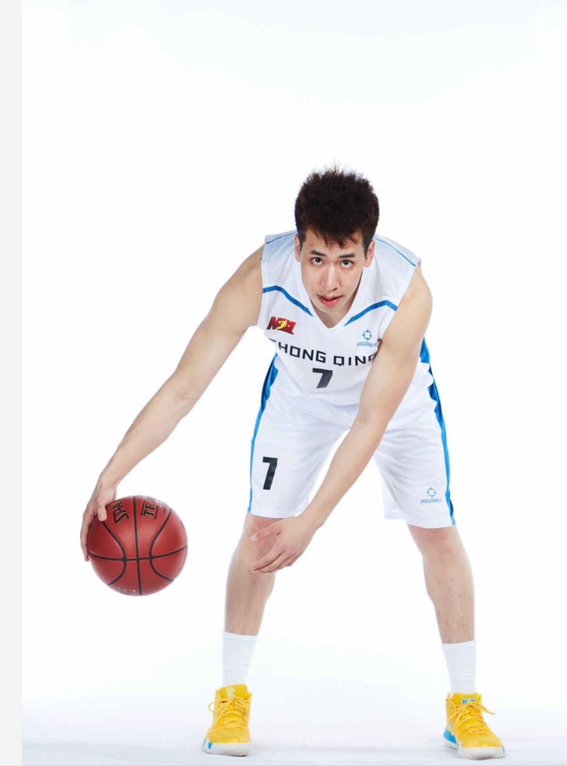 郭凯伦的cba生涯也许是失败的!但人生何尝只有篮球?