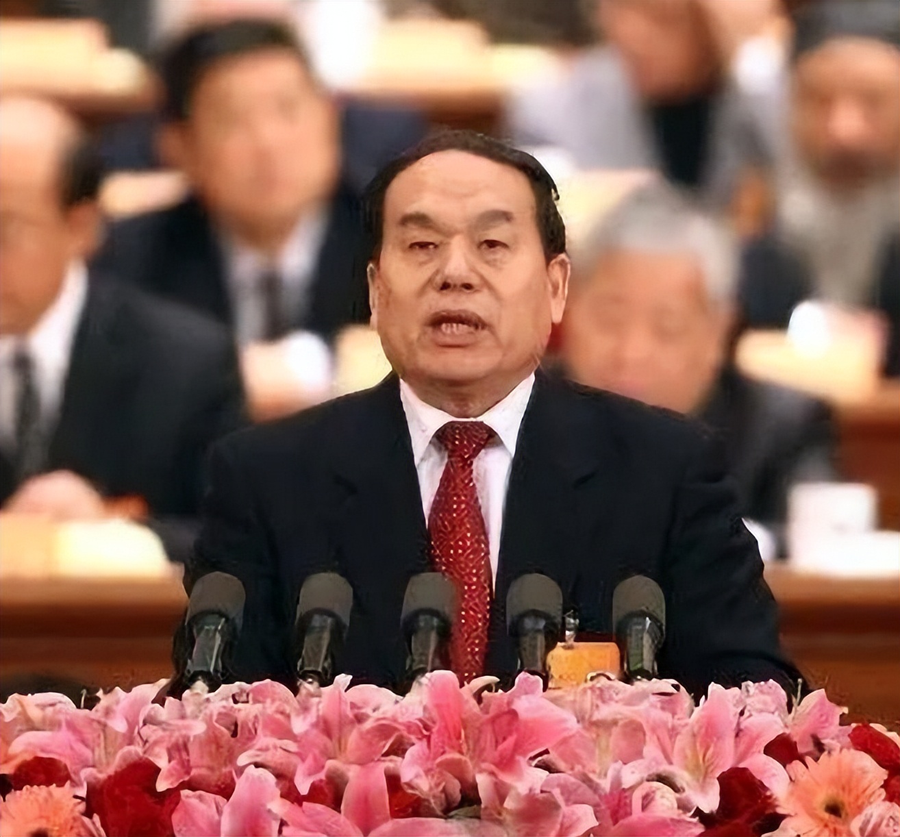 回顾:山东老虎孙淑义,帮干女儿集资40亿还认干女婿,退休前落马