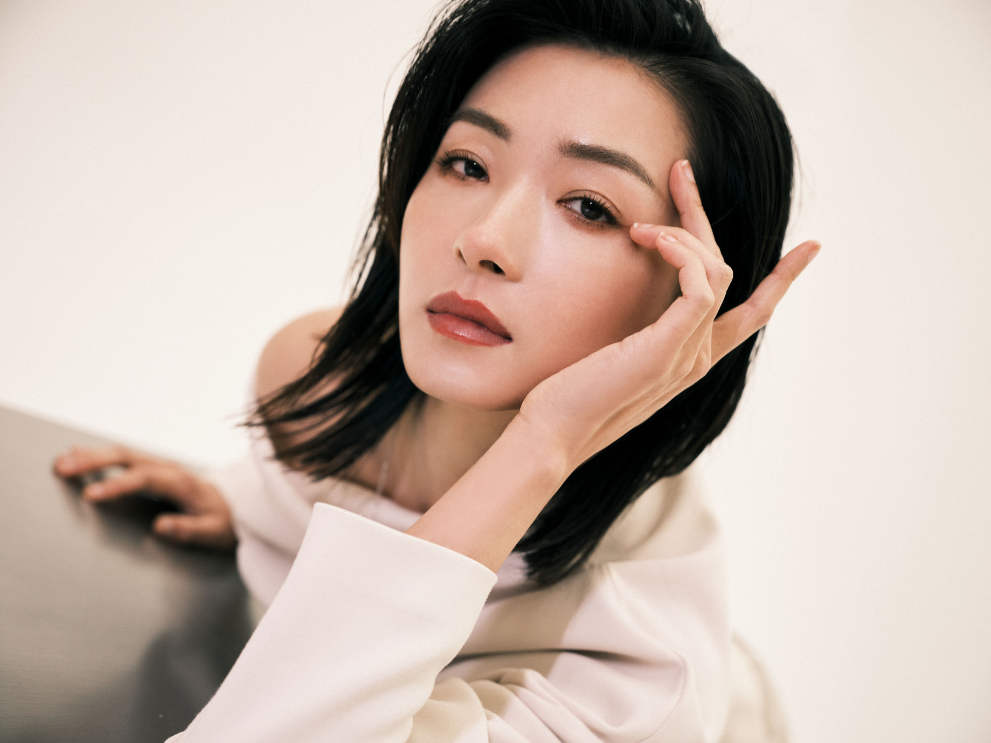 万茜为女儿庆生,小公主背影好可爱